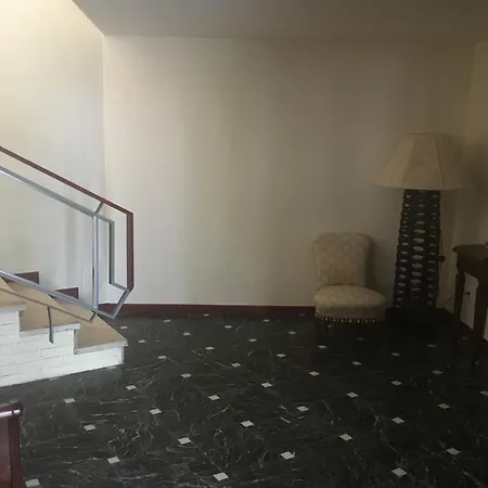 Villa Mira