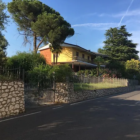 Villa Mira