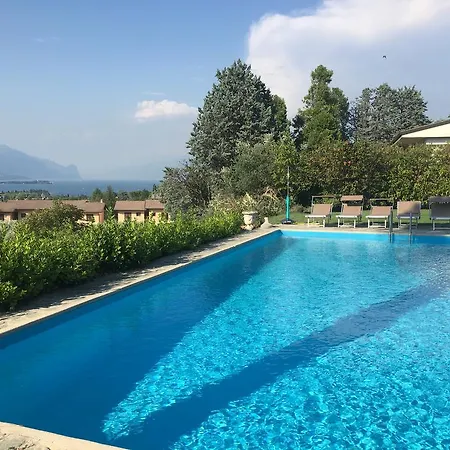Villa Mira *