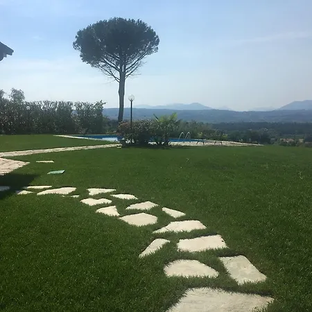 Mira Manerba del Garda